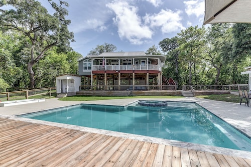 Riverfront, Pool, HotTub, BoatRamp, Deck, Sleeps16