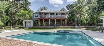 Riverfront, Pool, HotTub, BoatRamp, Deck, Sleeps16