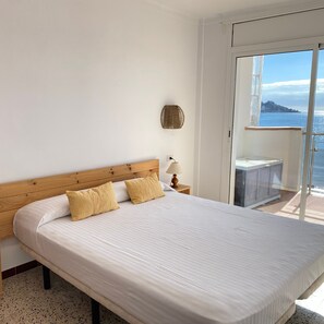 Apartment | 2 bedrooms - Europa 62 in Roses With 2 Bedrooms and 2 Bathrooms (Roses)