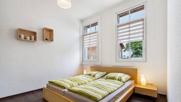 2 bedrooms, free WiFi, bed sheets