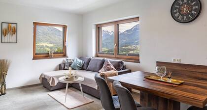 Ferienwohnung 'Apart Elias' mit Bergblick, Gemeinschaftsterrasse und WLAN