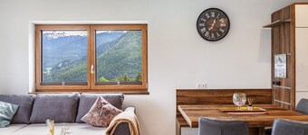 Apartment 'Apart Elias' with Mountain View, Shared Terrace and Wi-Fi
