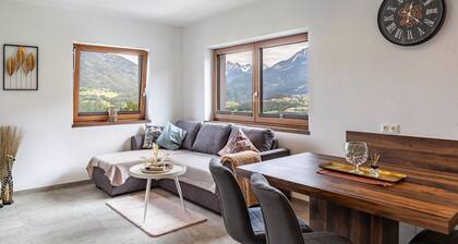 Ferienwohnung 'Apart Elias' mit Bergblick, Gemeinschaftsterrasse und WLAN