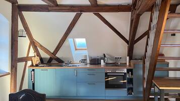 Kühlschrank, Ofen, Herdplatte, Geschirrspüler