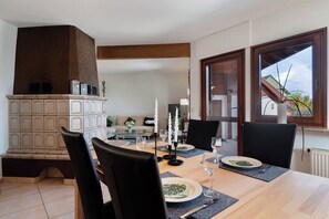 Dining - Holiday Home 'Ferienhaus Am Rhein' with Private Terrace, Balcony and Wi-Fi (Rheinau)