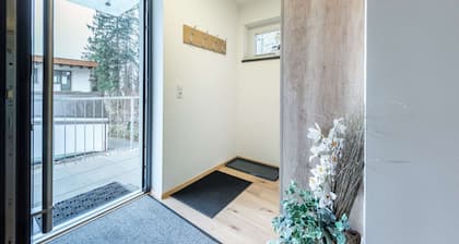 Apartment 'Ferienwohnung Unterlechner - Apt 3' with Mountain View, Private Terrace and Wi-Fi