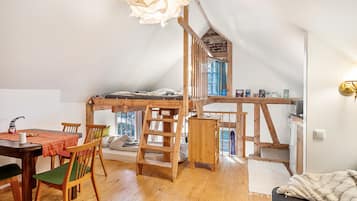 1 slaapkamer, een bureau, gratis wifi, beddengoed