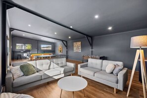Smart TV, DVD player, table football, ping pong