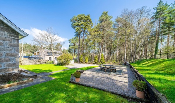 House | 2 bedrooms - Station Cottage Dinnet Aboyne Aberdeenshire (Aboyne)