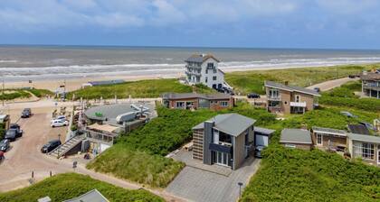 Wohnung am Strand mit Blick auf das Meer