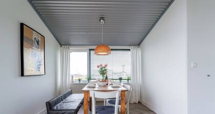 Wohnung am Strand mit Blick auf das Meer