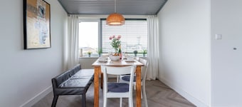 Beachfront apartment overlooking the sea