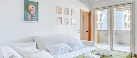 2 Schlafzimmer, BĂŒgeleisen/BĂŒgelbrett, WLAN, BettwĂ€sche