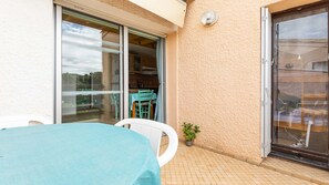 Outdoor dining - Bright studio for 4/6 pers, Mezzanine (Agde)