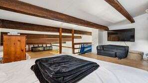 Iron/ironing board - Bright studio for 4/6 pers, Mezzanine (Agde)