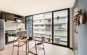 Fridge, microwave, oven, stovetop - Casa Socrates by Kukun (Ciudad de México)