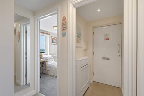 2 quartos, escrivaninha, ferros/tábuas de passar roupa, Wi-Fi