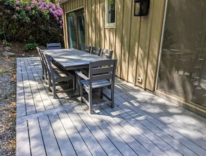 屋外ダイニングエリア