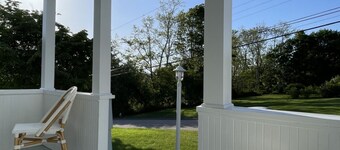 The Blue Anchor House · walk Mystic-Train/Aquarium