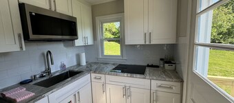 The Oar Cottage (24) · walk Mystic-Train/EV Lvl-2