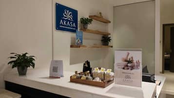カップル用トリートメントルーム、サウナ、スチームサウナ、マッサージ