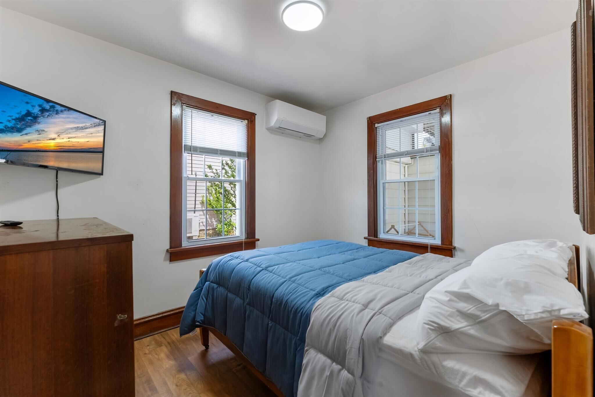 2 habitaciones, tabla de planchar con plancha y wifi gratis 