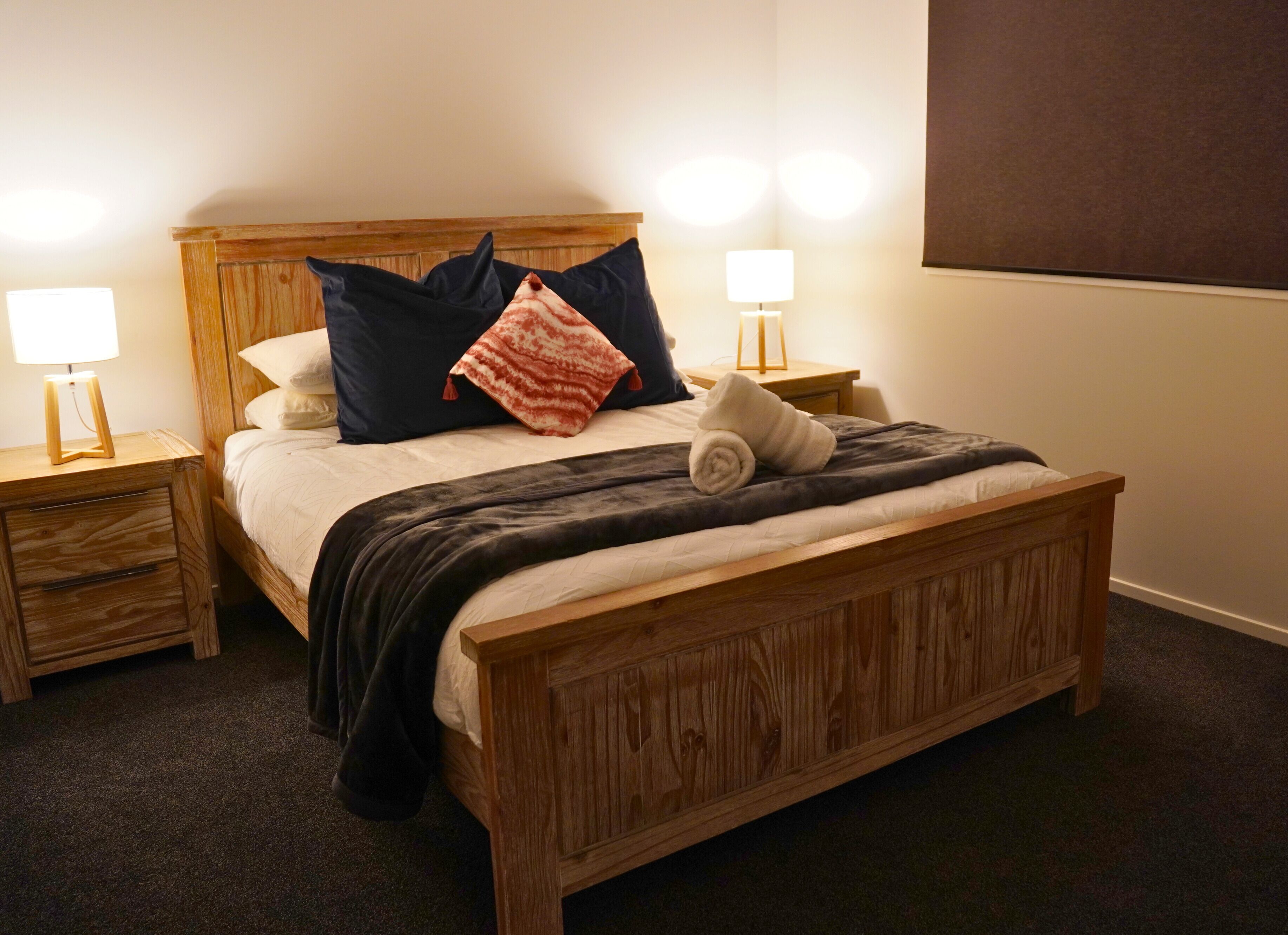 3 soverom, strykejern/-brett, reiseseng for barn og internettilgang