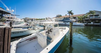 Mahalo Waterfront 1 BR Apartment