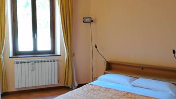 1 camera, ferro/asse da stiro, culla da viaggio, Wi-Fi gratuito