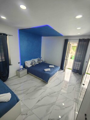 1 bedroom, iron/ironing board, WiFi, bed sheets - 1 Bedroom Apartment in Boscotrecase (Boscotrecase)