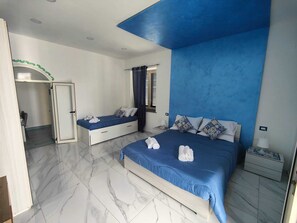 1 bedroom, iron/ironing board, WiFi, bed sheets - 1 Bedroom Apartment in Boscotrecase (Boscotrecase)