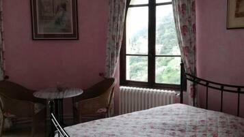 Fer et planche Ă repasser, Wi-Fi gratuit