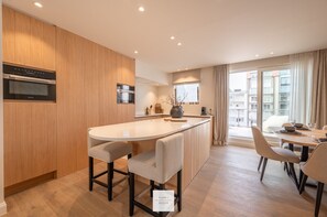 Fridge, microwave, oven, dishwasher - Elegance Floor, Luxury on the top floor (Knokke-Heist)