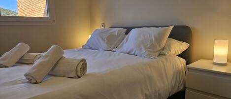 1 chambre, fer et planche à repasser, lit parapluie, Wi-Fi gratuit