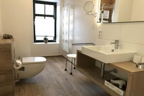 Shower, hair dryer - Holiday home near town center (Borkum)