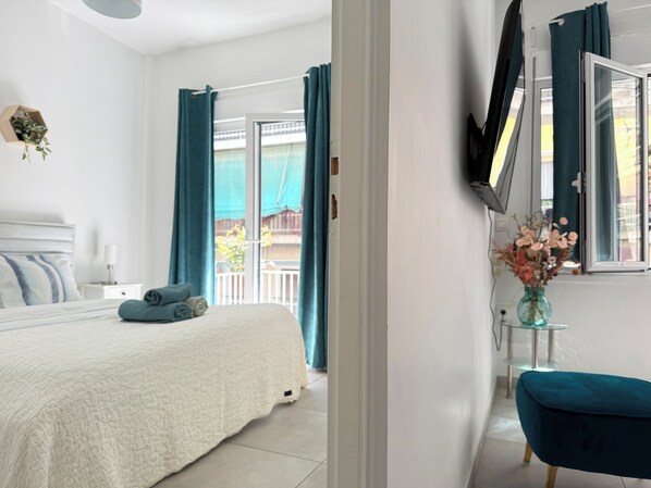 1 chambre, fer et planche à repasser, Wi-Fi, literie fournie