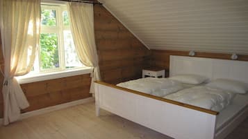 3 bedrooms, internet, bed sheets