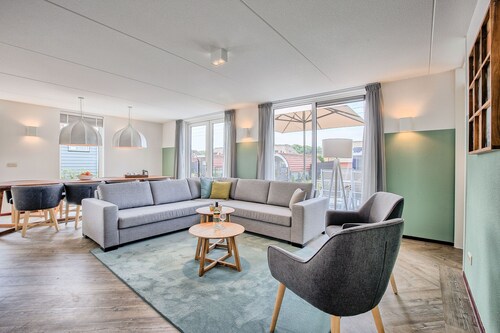 House with pool and sauna