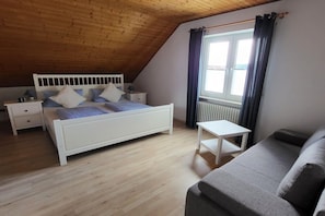 3 Schlafzimmer, Internetzugang, Bettwäsche