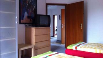 2 Schlafzimmer, Bügeleisen/Bügelbrett, Internetzugang, Bettwäsche