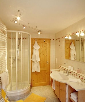 Shower, towels
