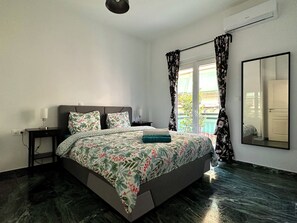 1 chambre, fer et planche à repasser, Wi-Fi, draps fournis