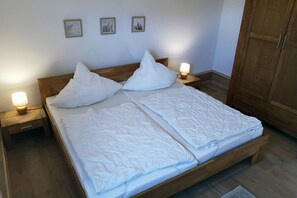 3 chambres, fer et planche à repasser, Wi-Fi