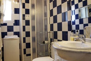 Een douche, een haardroger