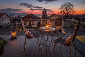 Outdoor dining - 2 in holiday home Sandra (Hörbranz)