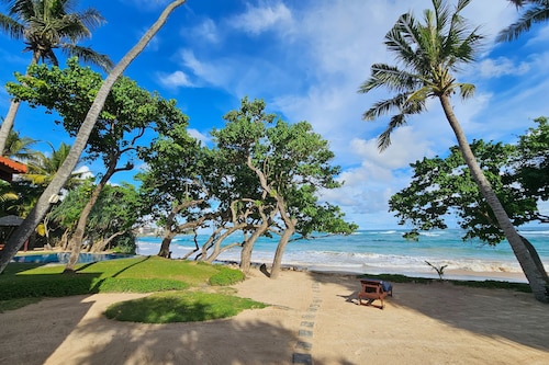 South Point Abbey Whole Villa 4 Bedroom (Sleeps 9)