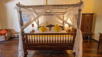 Deluxe Villa, Sea View | 4 bedrooms, premium bedding, in-room safe, individually decorated