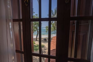 Deluxe Villa, Sea View - South Point Abbey Whole Villa 4 Bedroom (Sleeps 9) (Koggala)