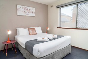 2 bedrooms, iron/ironing board, WiFi, bed sheets