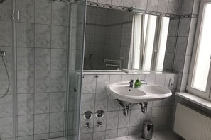 Douche, séchoir à cheveux